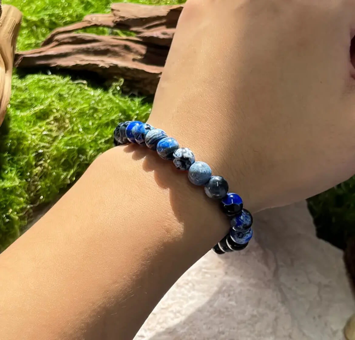 💙🪐 Elegant Blue Agate Bracelet – Balance, Beauty & Cosmic Wisdom